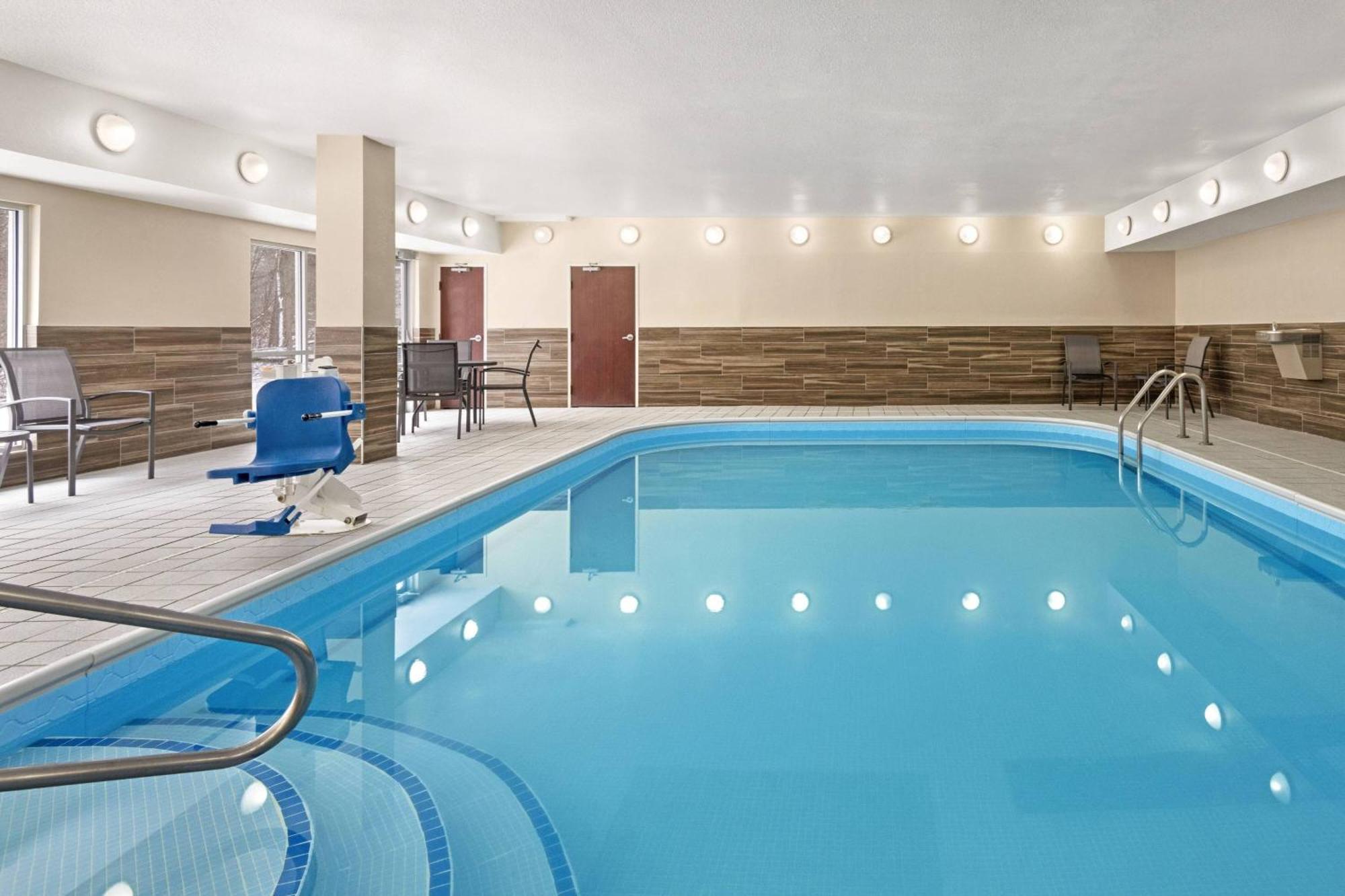 Fairfield Inn By Marriott Warren Niles Esterno foto